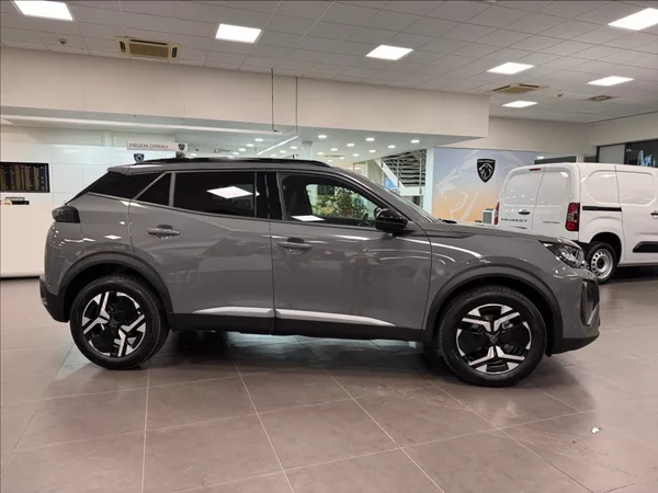 Peugeot 2008 1,2 ALLURE Turbo 100 MAN6 - foto 3