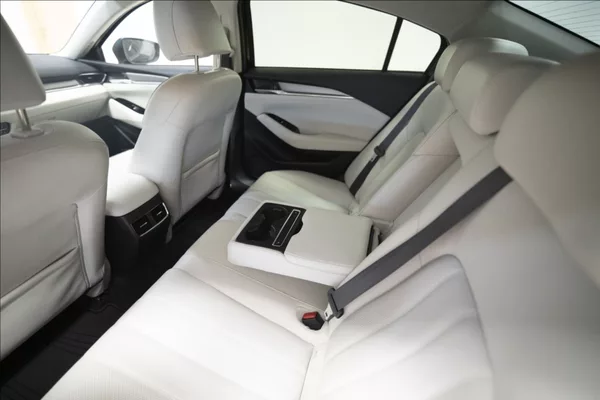 Mazda 6 2,5 SKYACTIV-G AT NAVI KŮŽE ČR - foto 15