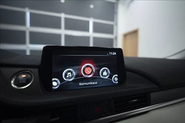 Mazda 6 2,5 SKYACTIV-G AT NAVI KŮŽE ČR - foto 31