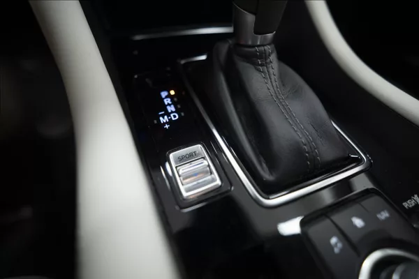 Mazda 6 2,5 SKYACTIV-G AT NAVI KŮŽE ČR - foto 39
