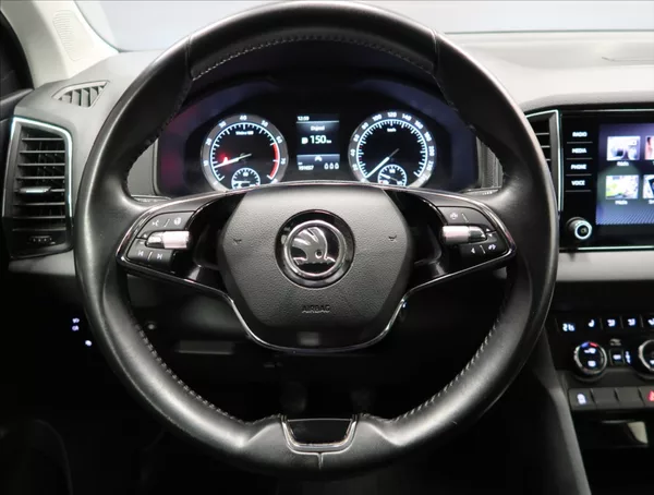 Škoda Karoq 1,5 TSI AMBITION+ ČR 1MAJITEL - foto 12