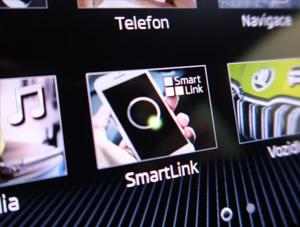 Škoda Karoq 1,5 TSI AMBITION+ ČR 1MAJITEL - foto 24