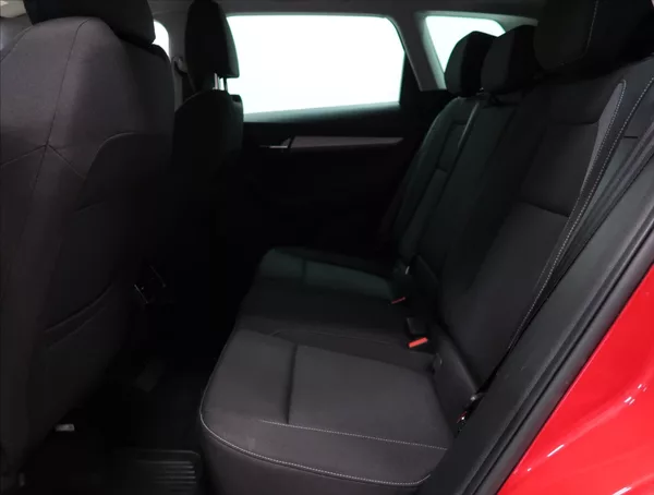 Škoda Karoq 1,5 TSI AMBITION+ ČR 1MAJITEL - foto 35