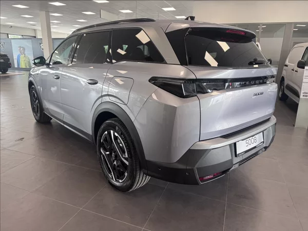 Peugeot 5008 1,6 GT Plug-in HYBRID 225 e-DC - foto 3