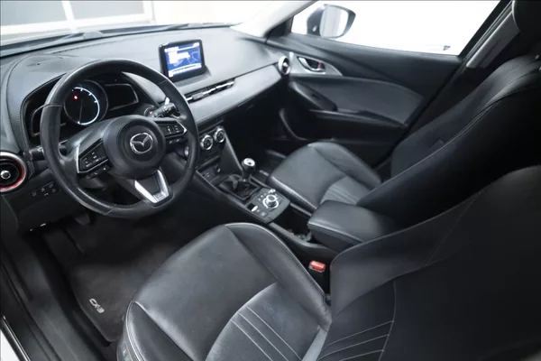 Mazda CX-3 2,0 SKYACTIV AWD KAMERA VÝHŘEV - foto 17