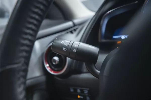 Mazda CX-3 2,0 SKYACTIV AWD KAMERA VÝHŘEV - foto 25