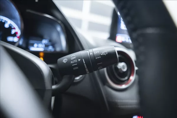 Mazda CX-3 2,0 SKYACTIV AWD KAMERA VÝHŘEV - foto 26