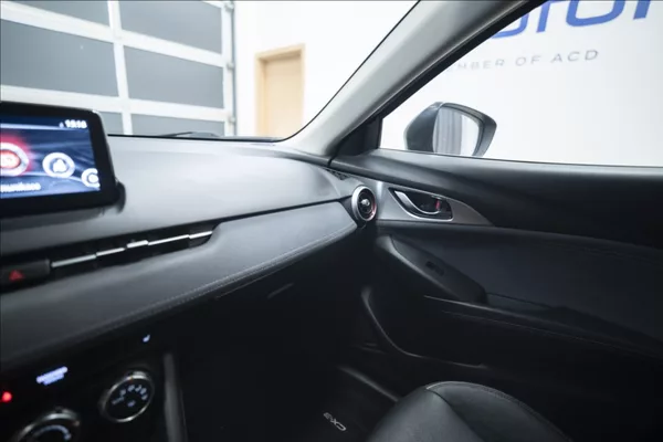 Mazda CX-3 2,0 SKYACTIV AWD KAMERA VÝHŘEV - foto 27