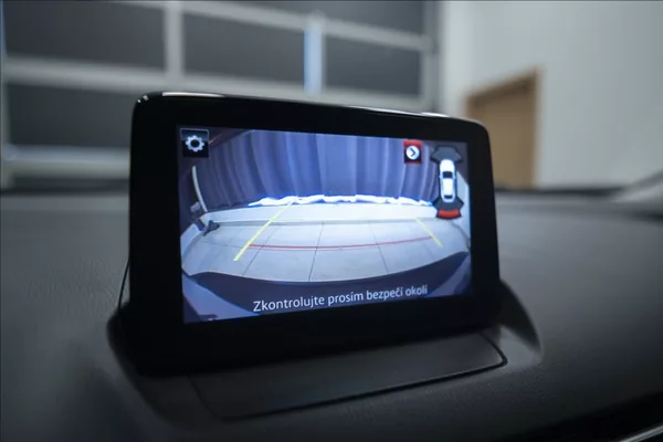 Mazda CX-3 2,0 SKYACTIV AWD KAMERA VÝHŘEV - foto 35
