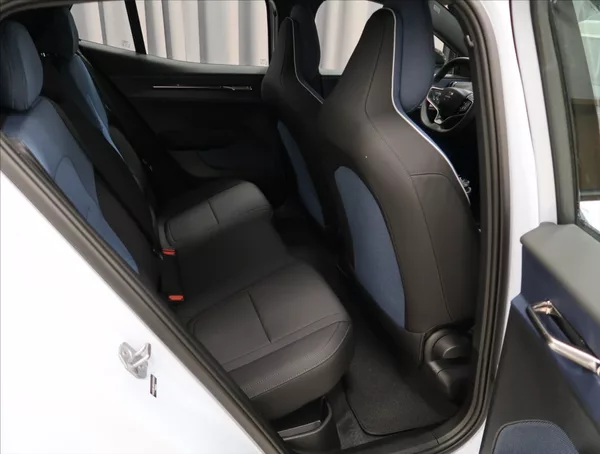 Volvo EX30 Single RWD PLUS - foto 10
