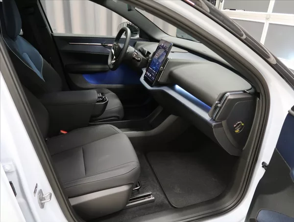 Volvo EX30 Single RWD PLUS - foto 11