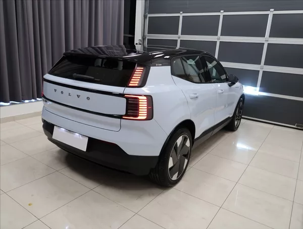 Volvo EX30 Single RWD PLUS - foto 4