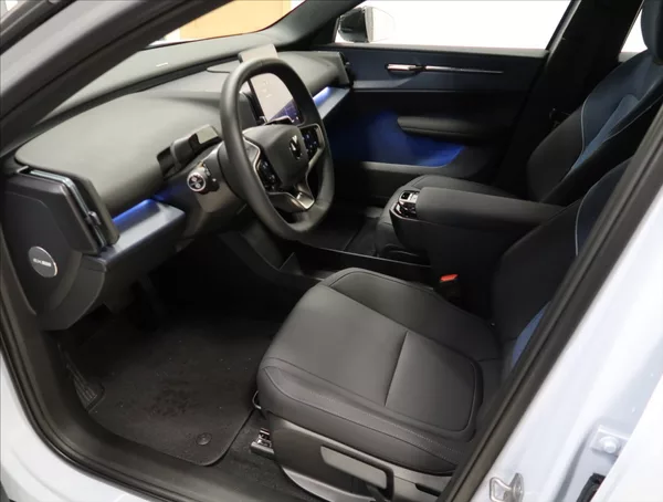 Volvo EX30 Single RWD PLUS - foto 7
