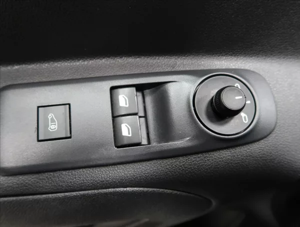 Peugeot Partner 1,5 HDI ČR 1 MAJITEL - foto 13
