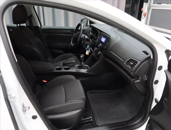 Renault Mégane 1,5 DCi ČR 1 MAJITEL - foto 10