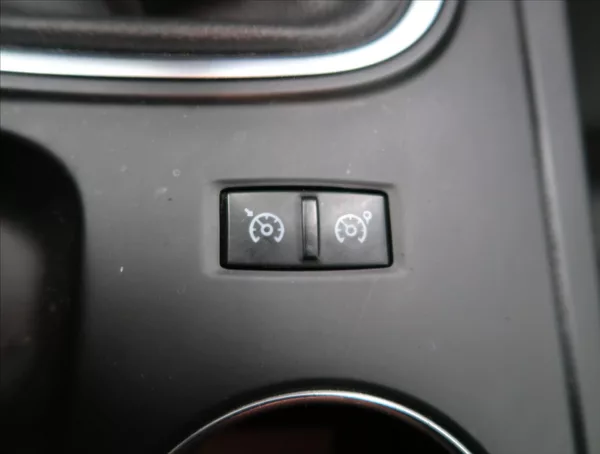 Renault Mégane 1,5 DCi ČR 1 MAJITEL - foto 20