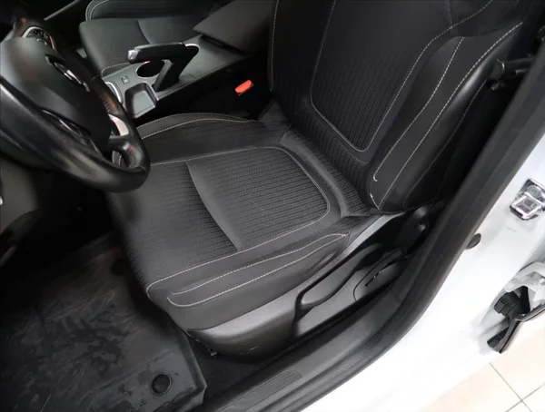 Renault Mégane 1,5 DCi ČR 1 MAJITEL - foto 21