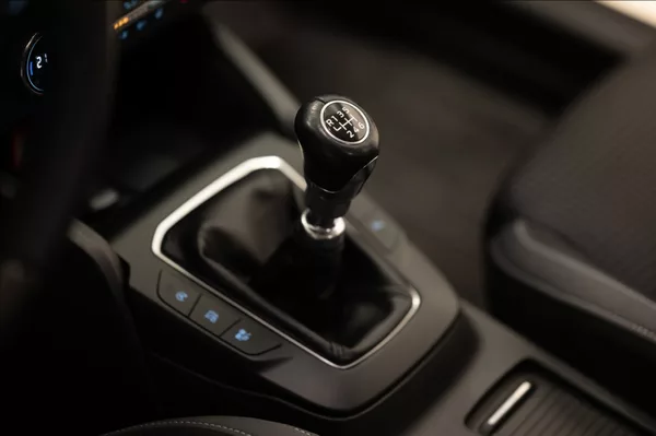 Ford Focus 1,5 TDCi NAVI VÝHŘEV VOLANTU - foto 17