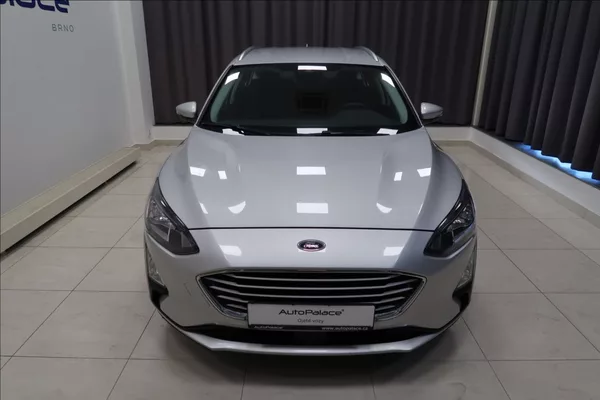 Ford Focus 1,5 TDCi NAVI VÝHŘEV VOLANTU - foto 2