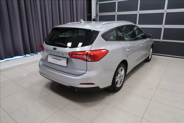Ford Focus 1,5 TDCi NAVI VÝHŘEV VOLANTU - foto 4