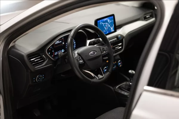 Ford Focus 1,5 TDCi NAVI VÝHŘEV VOLANTU - foto 7