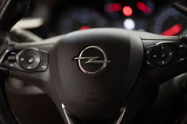 Opel Corsa 1,2 i KLIMA VÝHŘEV VOLANTU - foto 23