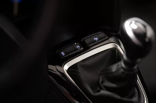 Opel Corsa 1,2 i KLIMA VÝHŘEV VOLANTU - foto 26