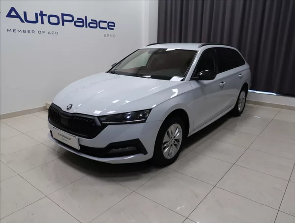 Škoda Octavia 2,0 TDI ČR 1 MAJITEL - foto 2
