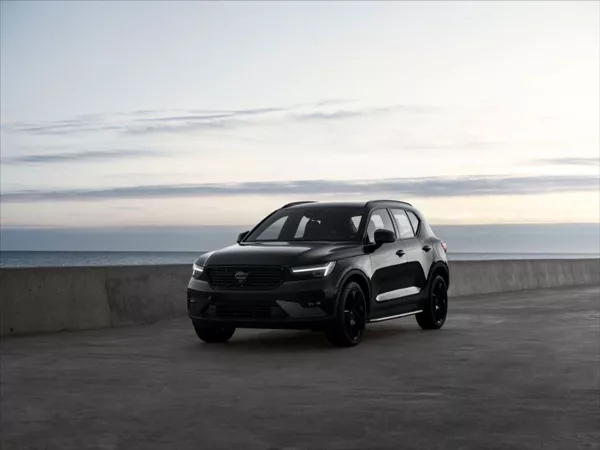 Volvo XC40 2,0 B4 ULTRA Black Edition
