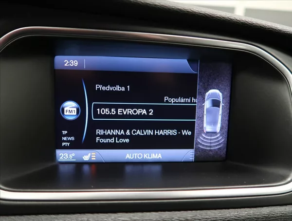 Volvo V40 1,6 D2 - foto 18