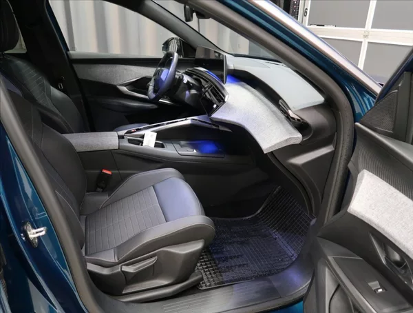 Peugeot 3008 1,2 ALLURE Hybrid 145 e-DCS6 - foto 11