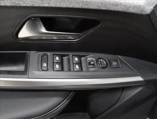 Peugeot 3008 1,2 ALLURE Hybrid 145 e-DCS6 - foto 14