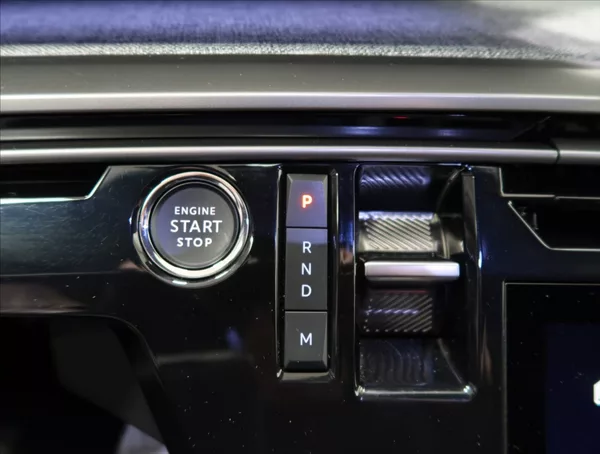 Peugeot 3008 1,2 ALLURE Hybrid 145 e-DCS6 - foto 27
