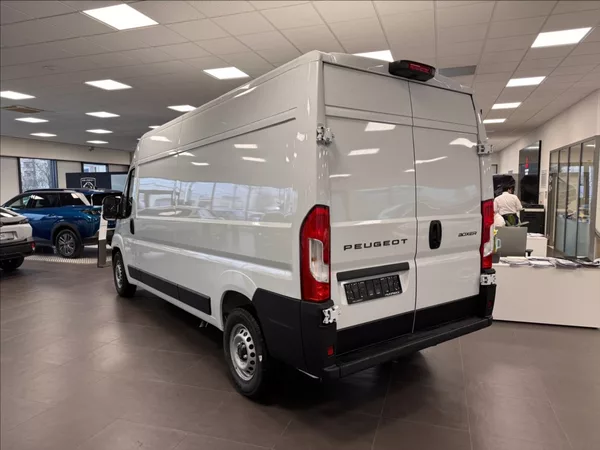 Peugeot Boxer 2,2 Furgon 3500 L3H2 BlueHDi 1 - foto 3
