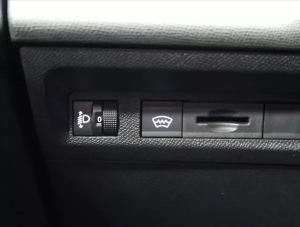 Peugeot 308 1,5 SW ALLURE PACK 130 AUT - foto 17