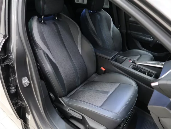 Peugeot 308 1,5 SW ALLURE PACK 130 AUT - foto 39