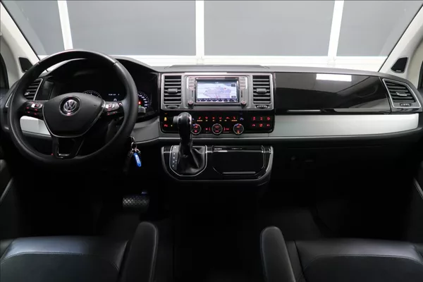 Volkswagen Multivan 2,0 TDI DSG 4MOTION HIGHLINE - foto 10