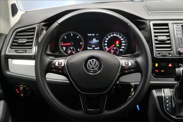 Volkswagen Multivan 2,0 TDI DSG 4MOTION HIGHLINE - foto 13
