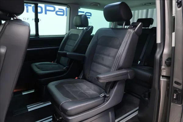 Volkswagen Multivan 2,0 TDI DSG 4MOTION HIGHLINE - foto 31