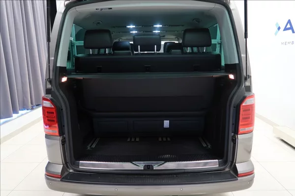 Volkswagen Multivan 2,0 TDI DSG 4MOTION HIGHLINE - foto 34
