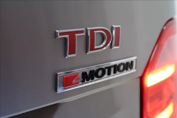 Volkswagen Multivan 2,0 TDI DSG 4MOTION HIGHLINE - foto 45