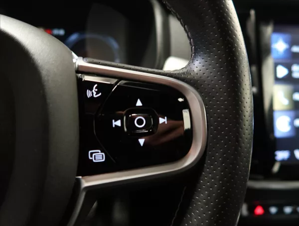 Volvo S90 2,0 T8 TWINENGINE AWD R-DESIGN - foto 15