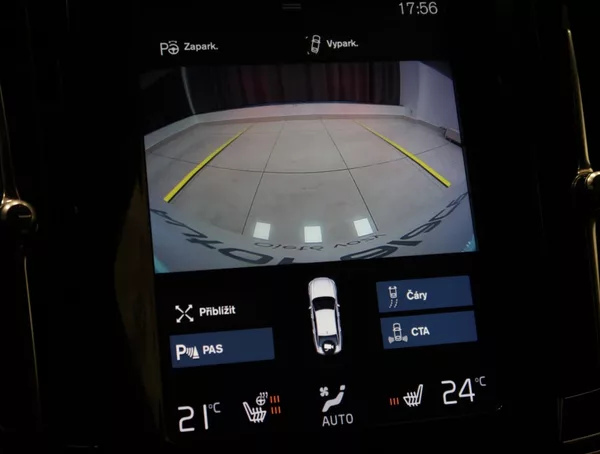 Volvo S90 2,0 T8 TWINENGINE AWD R-DESIGN - foto 32