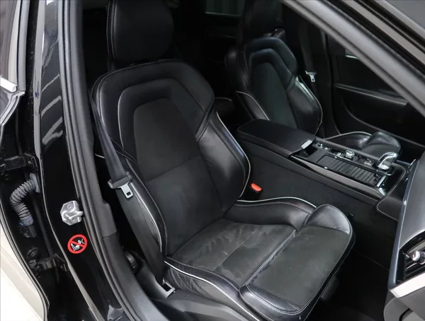 Volvo S90 2,0 T8 TWINENGINE AWD R-DESIGN - foto 46