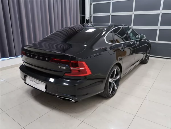 Volvo S90 2,0 T8 TWINENGINE AWD R-DESIGN - foto 5
