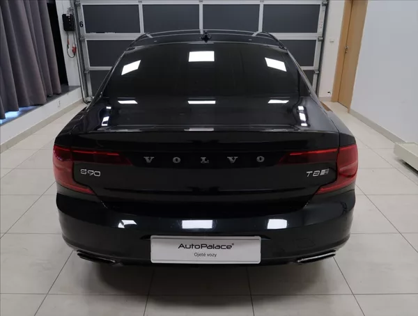 Volvo S90 2,0 T8 TWINENGINE AWD R-DESIGN - foto 6