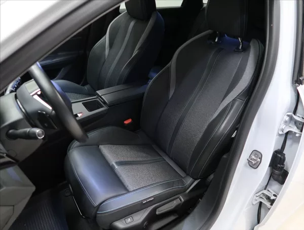 Peugeot 308 1,2 SW ALLURE PureTech 130 AUT - foto 29