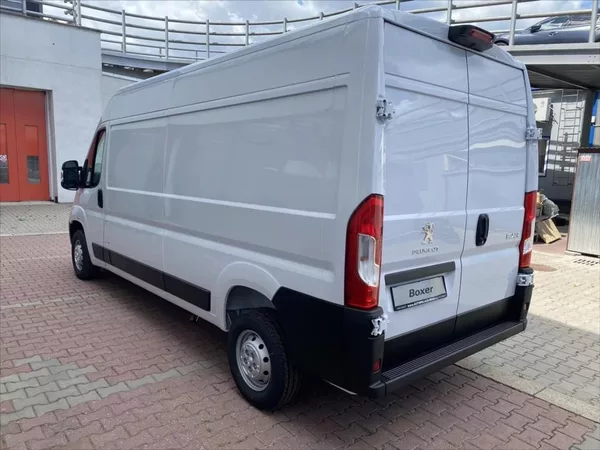 Peugeot Boxer 2,2 140k MAN6 Furgon 3500 L3H - foto 3
