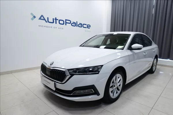 Škoda Octavia 2,0 TDI ČR KEYLESS VÝHŘEV ČR