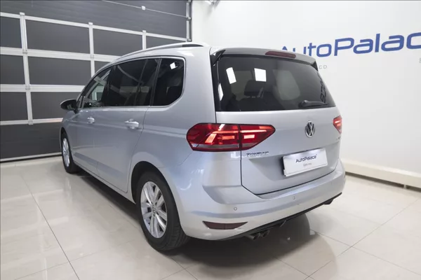 Volkswagen Touran 2,0 TDI MASÁŽ KAMERA VÝHŘEV ČR - foto 6